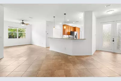 15665 Aurora Lake Circle, Wimauma, FL 33598 - Photo 16