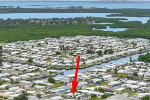 6830 Americana Dr NE, Saint Petersburg, FL 33702 - Photo 32