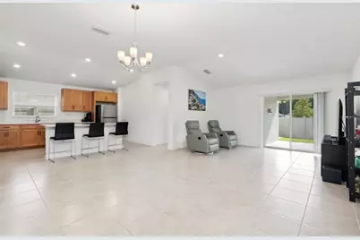 8377 Wilder Pines Avenue, Lakeland, FL 33809 - Photo 6