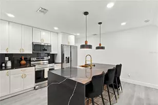 812 E Orange Ave S, Tampa, FL 33613 - Photo 12