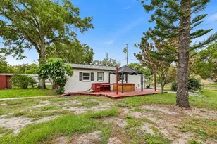 374 3rd St NW, Largo, FL 33770 - Photo 22