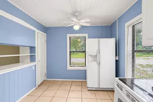 374 3rd St NW, Largo, FL 33770 - Photo 34