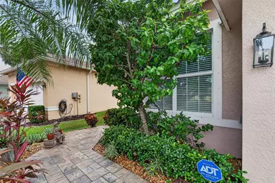15906 Cobble Mill Drive, Wimauma, FL 33598 - Photo 2