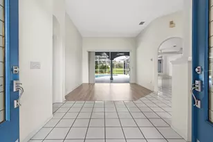 2713 Clubhouse Dr, Plant City, FL 33566 - Photo 2