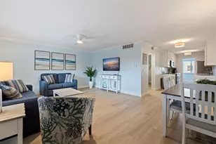 10265 Gulf Blvd, Treasure Island, FL 33706 - Photo 2