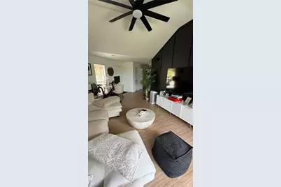 115 112th Avenue NE #709, Saint Petersburg, FL 33716 - Photo 2