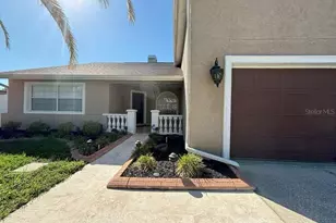 12005 Misty Brook Ct, Tampa, FL 33635 - Photo 2