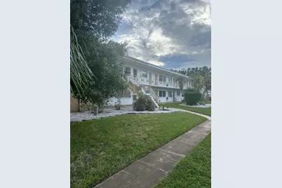 5940 21st Street N #11, Saint Petersburg, FL 33714 - Photo 2