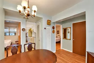 5940 21st St N, Saint Petersburg, FL 33714 - Photo 8