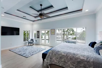 11280 5th Street E, Treasure Island, FL 33706 - Photo 22