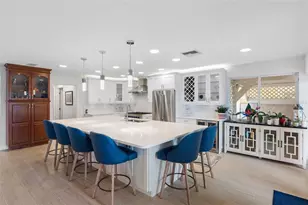 11280 5th St E, Treasure Island, FL 33706 - Photo 12