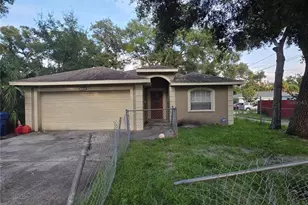 2120 10th St S, Saint Petersburg, FL 33705 - Photo 1