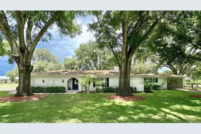 10 W Lake Hamilton Circle, Winter Haven, FL 33881 - Photo 1
