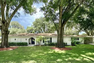 10 W Lake Hamilton Cir, Winter Haven, FL 33881 - Photo 1
