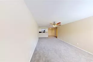 36100 Lake Chase Blvd, Zephyrhills, FL 33541 - Photo 4