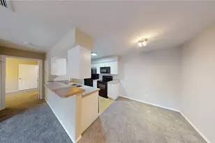 36100 Lake Chase Blvd, Zephyrhills, FL 33541 - Photo 6