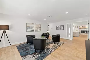 4318 Helena St NE, Saint Petersburg, FL 33703 - Photo 2