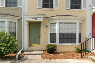 37308 Embassy Pk Ln, Dade City, FL 33525 - Photo 2
