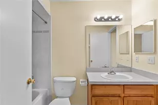 37308 Embassy Pk Ln, Dade City, FL 33525 - Photo 20