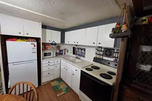 37629 March Ln, Zephyrhills, FL 33541 - Photo 4