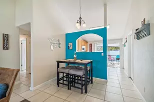 7607 Woodland Oaks Ct, Tampa, FL 33615 - Photo 14