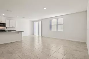 12550 Hourglass Wy, Dade City, FL 33525 - Photo 2