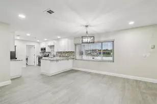 3938 Versailles Dr, Tampa, FL 33634 - Photo 16
