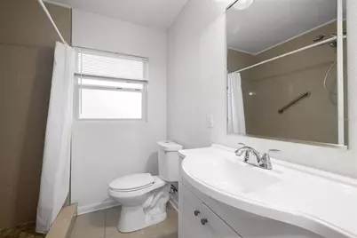 12113 N Edison Avenue, Tampa, FL 33612 - Photo 10
