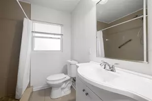 12113 N Edison Ave, Tampa, FL 33612 - Photo 10