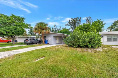 172 38th Avenue SE, Saint Petersburg, FL 33705 - Photo 4