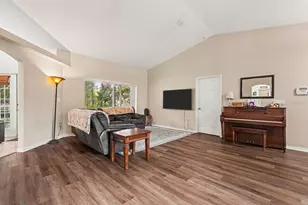 12101 Peregrine Falcon Ave, Brooksville, FL 34614 - Photo 4