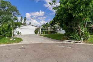 4785 Butterfly Pl NE, Saint Petersburg, FL 33703 - Photo 42