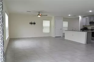 12106 Downy Birch Dr, Riverview, FL 33569 - Photo 6