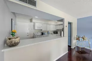 2401 Bayshore Blvd, Tampa, FL 33629 - Photo 18