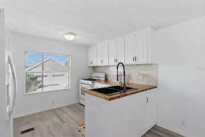 10004 Hamp Drive, Dade City, FL 33525 - Photo 14