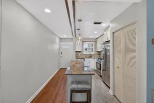 5750 80th Street N, Saint Petersburg, FL 33709 - Photo 6
