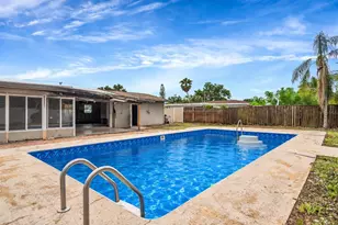 6320 Fairway Blvd, Apollo Beach, FL 33572 - Photo 2