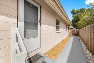 3413 N 53rd St, Tampa, FL 33619 - Photo 20