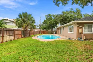 10719 Cherokee Dr, Saint Petersburg, FL 33708 - Photo 42