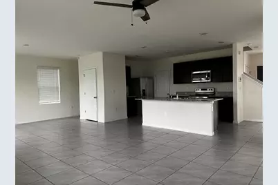 31218 Penny Surf Loop, Wesley Chapel, FL 33545 - Photo 4