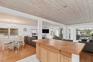 18675 US Hwy 19 N, Clearwater, FL 33764 - Photo 26
