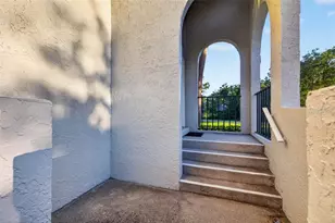 4843 Napoli Ct NE, Saint Petersburg, FL 33703 - Photo 2