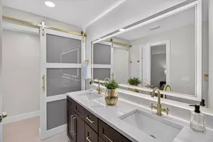 10100 Paradise Blvd, Treasure Island, FL 33706 - Photo 26