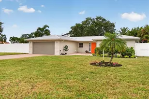 10100 Paradise Blvd, Treasure Island, FL 33706 - Photo 2