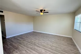 101 Cambridge Trail, Sun City Center, FL 33573 - Photo 14