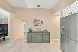 2333 Brookfield Greens Cir, Sun City Center, FL 33573 - Photo 8