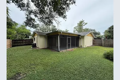 3030 Cypress Green Drive, Palm Harbor, FL 34684 - Photo 4