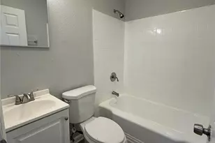 2410 18th Ave S, Saint Petersburg, FL 33712 - Photo 12