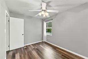 6726 12th St N, Saint Petersburg, FL 33702 - Photo 26