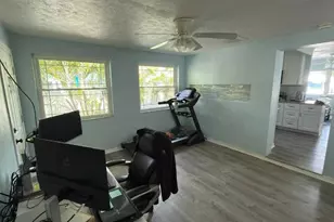 324 36th Ave NE, Saint Petersburg, FL 33704 - Photo 6